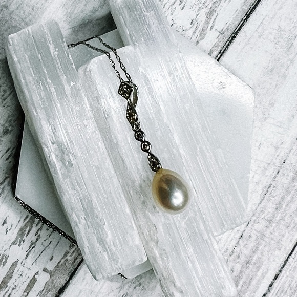 ✗ SOLD ✗ - Picture 2 of 5